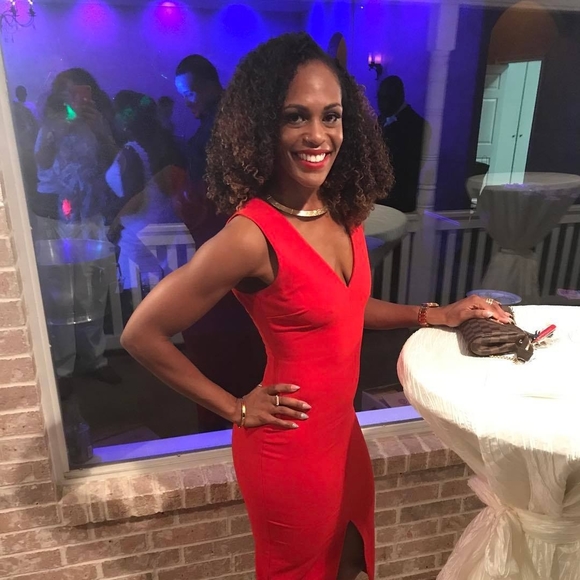 Meet your Posher, Miriam - Picture 1 of 1